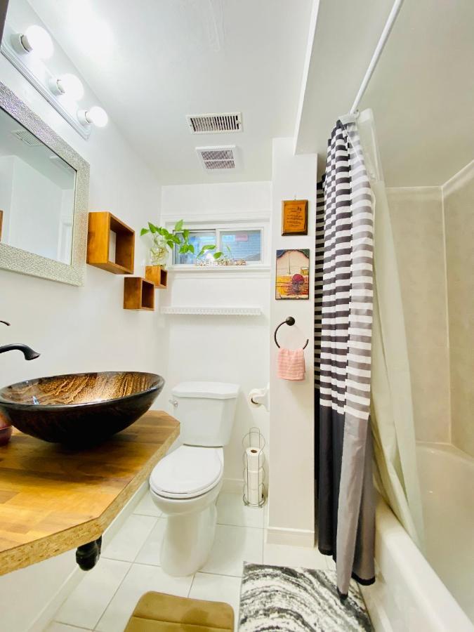- Free Parking Bed & Breakfast